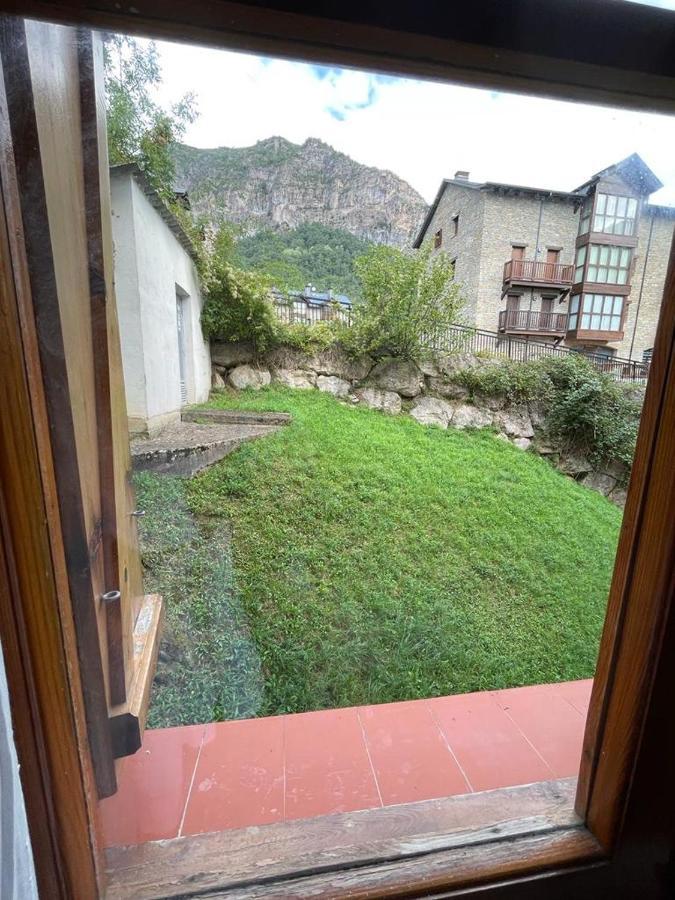 Apartamento Con Espectacular Terraza Escarrilla Exterior photo